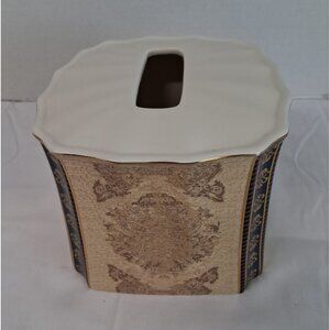 Croscill Townhouse Tissue Box Cover Ceramic 6.5" x 6.5" x 5.5" Brown Pre-Owned